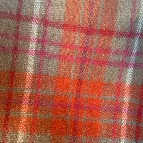 SOL Alpaca 100% Baby Alpaca Beige Plaid Fringed Scarf - Picture 4 of 10